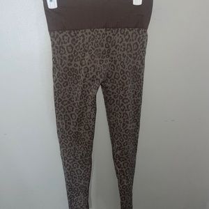 tan cheetah print workout leggings
